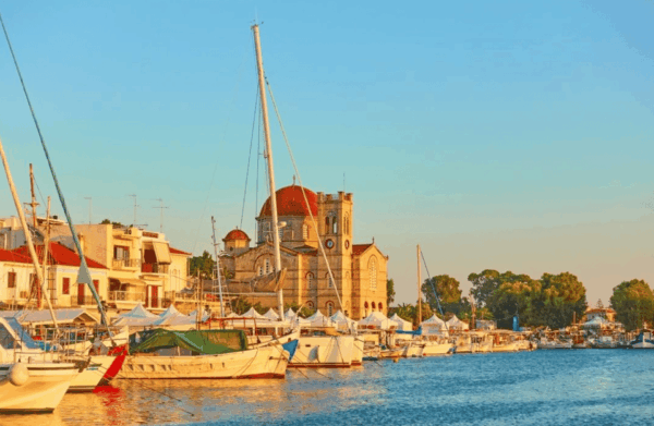 Bilhete de Ferry Boat – Atenas ↔ Ilha de Égina (só ida ou ida e volta)
